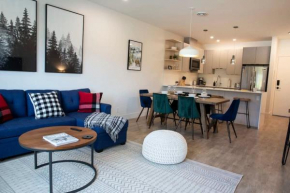 Domino Condo - Bunk Bed & Hot Tub Revelstoke